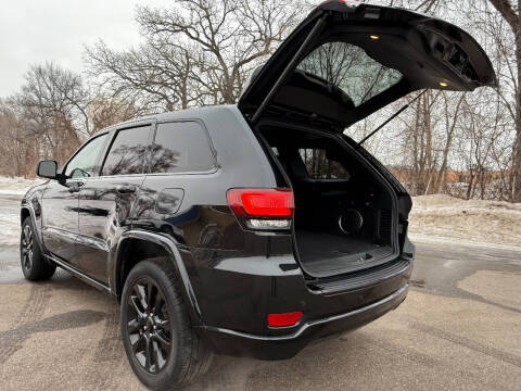 2017 Jeep Grand Cherokee Laredo
