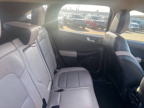 2020 Ford Escape Titanium