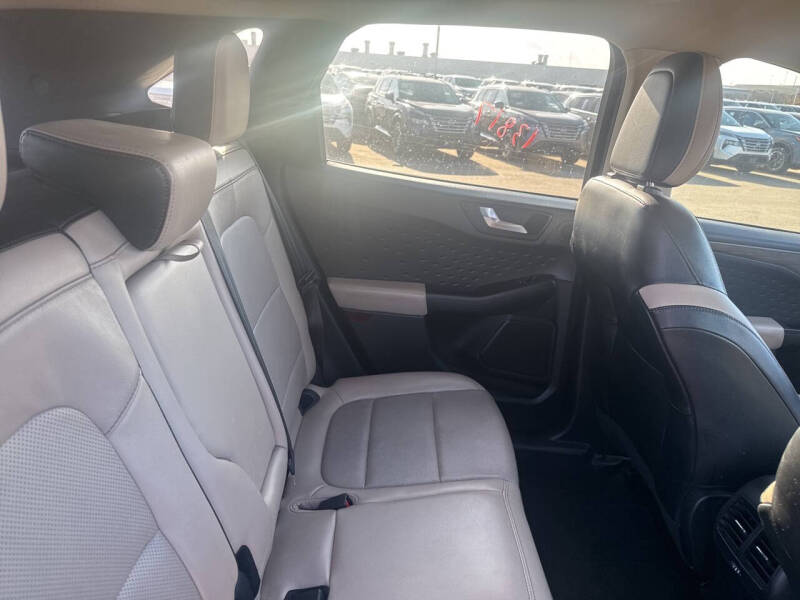 2020 Ford Escape Titanium