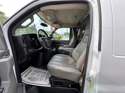 2019 Chevrolet Express 2500