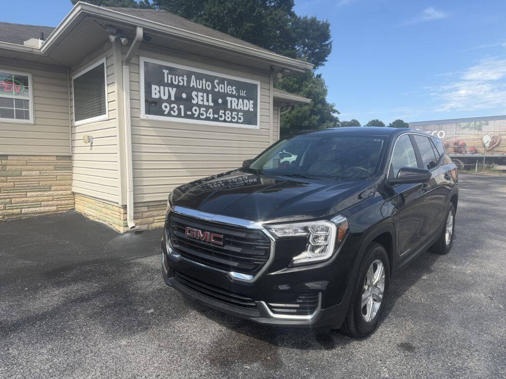 Black 2023 GMC Terrain SLE SLE 4dr SUV 2