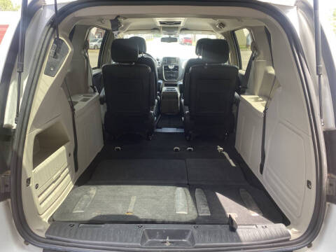 2016 Chrysler Town and Country Touring