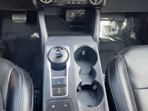 2021 Ford Escape SEL