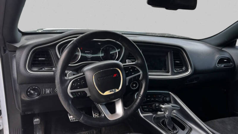 2018 Dodge Challenger SXT Plus