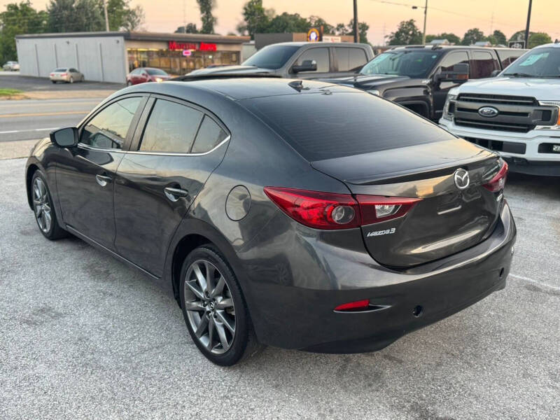 2018 Mazda MAZDA3 Touring