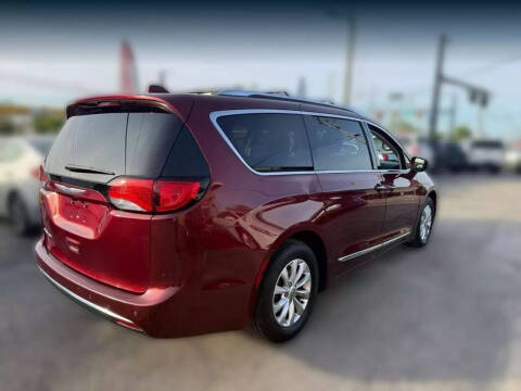 2018 Chrysler Pacifica Touring L