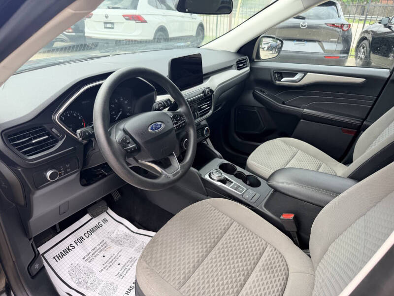 2021 Ford Escape SE