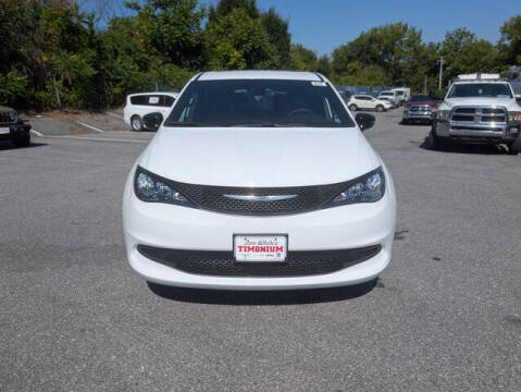 2026 Chrysler Voyager LX