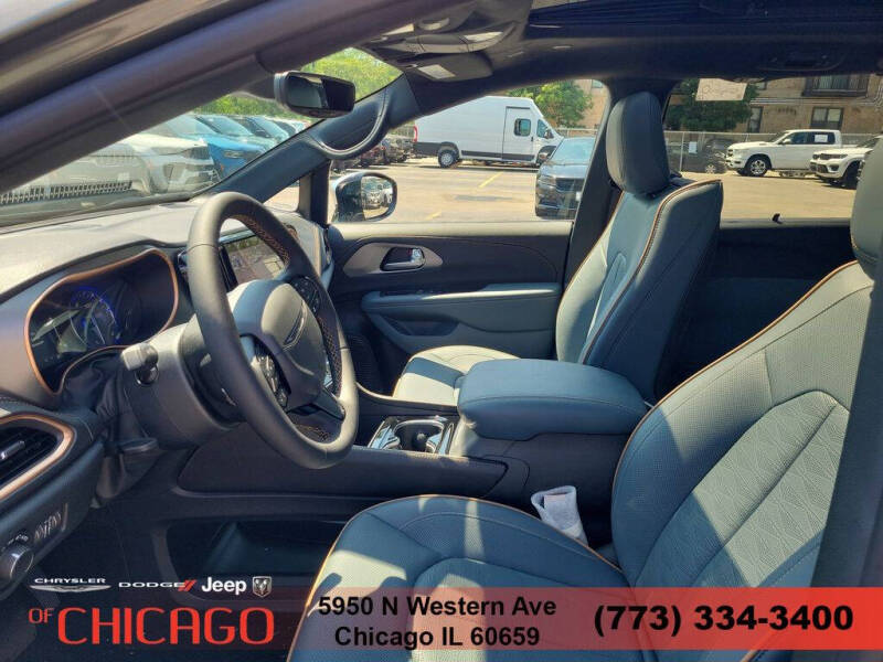 2027 Chrysler Pacifica Pinnacle