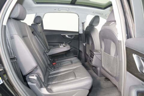 2022 Audi Q7 quattro Premium Plus 55 TFSI