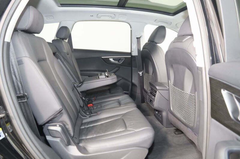 2022 Audi Q7 quattro Premium Plus 55 TFSI