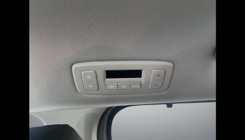 2025 Kia Carnival EX