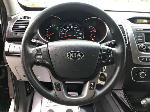 2015 Kia Sorento LX