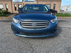 2018 Ford Taurus SE