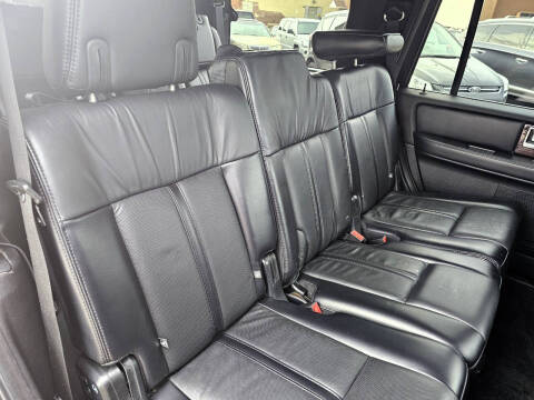 2017 Lincoln Navigator Select