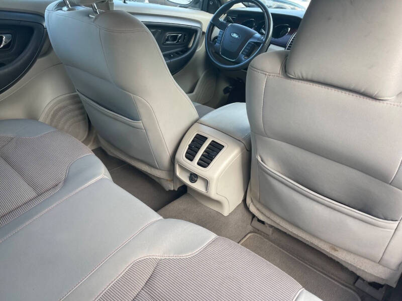 2011 Ford Taurus SEL