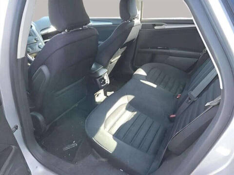 2016 Ford Fusion Hybrid SE