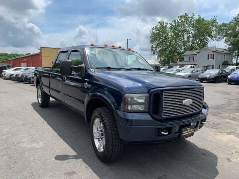 2005 Ford F-250 Super Duty for sale at Virginia Auto Mall in Woodford VA
