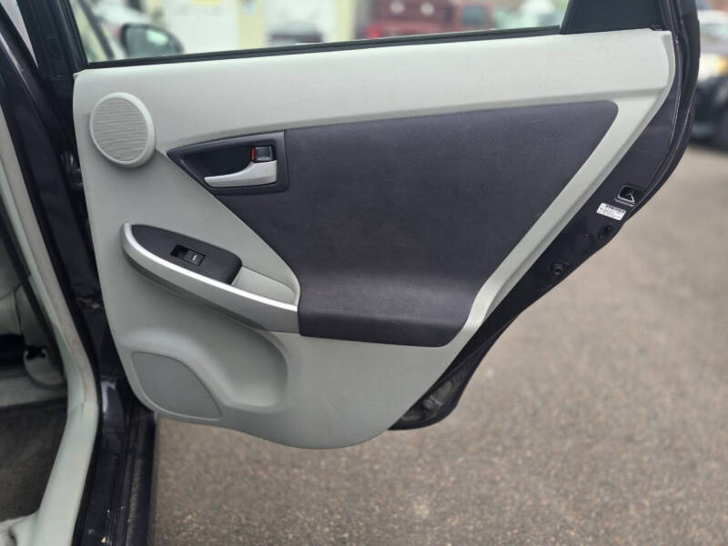 2010 Toyota Prius II