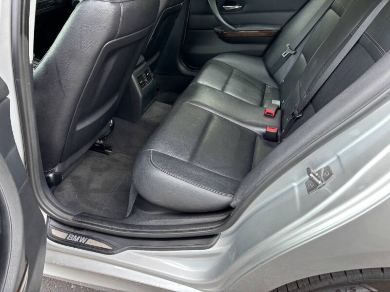 2011 BMW 3 Series 328i