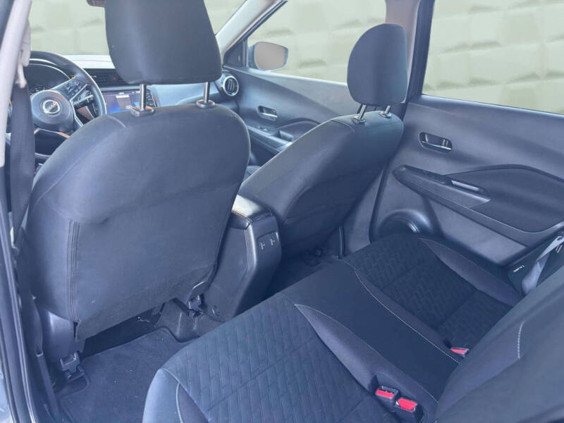 2024 Nissan Kicks SV