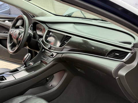 2017 Buick LaCrosse Essence
