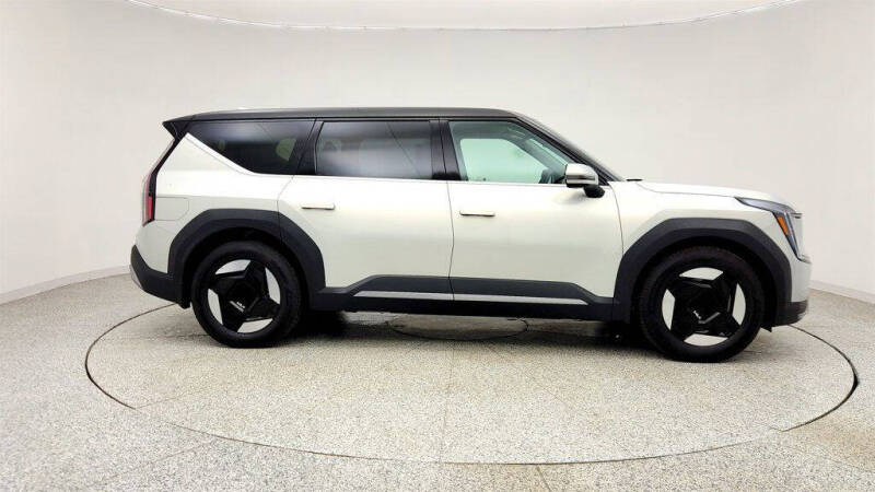 2026 Kia EV9 Light