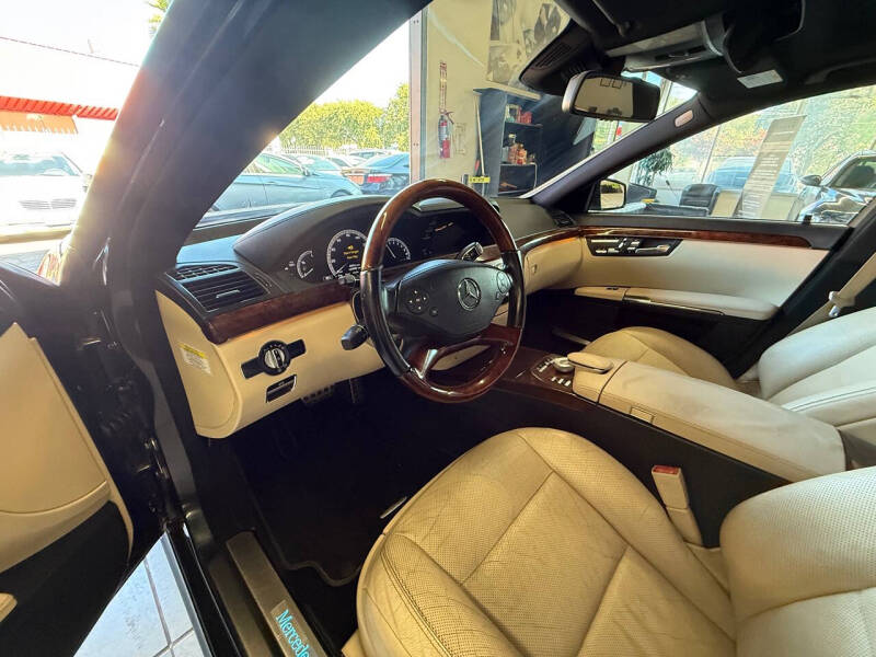 2012 Mercedes-Benz S-Class S 550