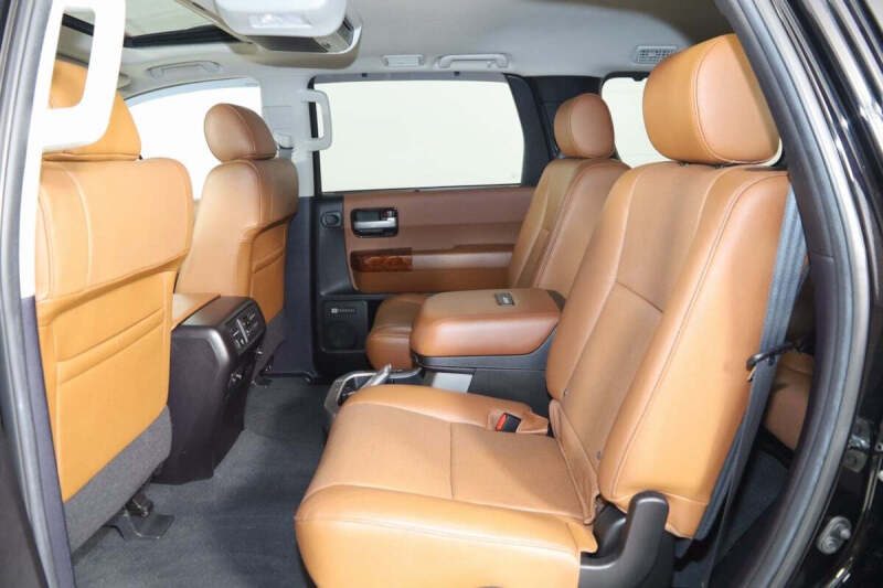 2021 Toyota Sequoia Platinum