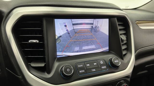 2017 GMC Acadia SLE-2