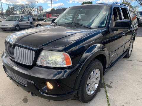 2004 Lincoln Navigator for sale at Mike's Auto Sales of Charlotte in Charlotte NC