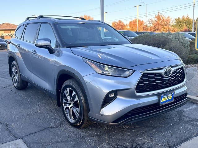 2023 Toyota Highlander XLE