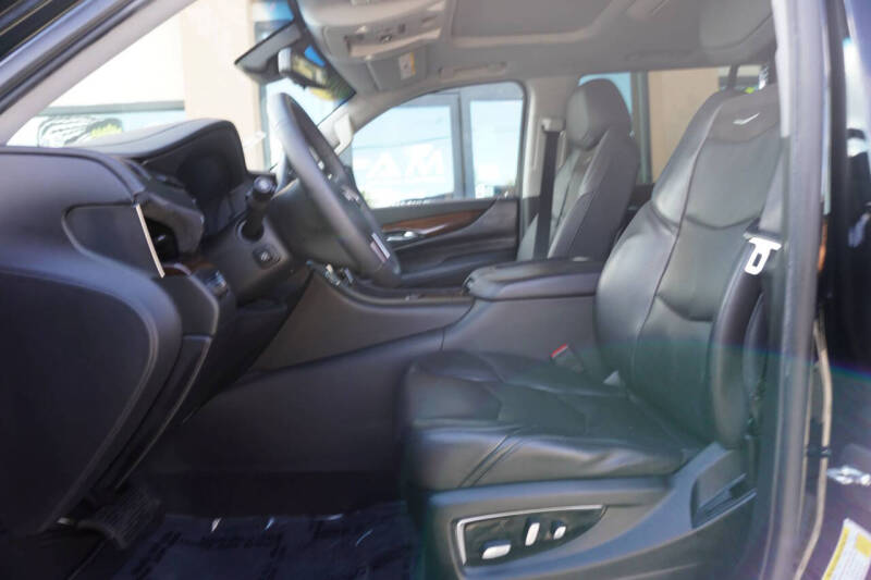 2020 Cadillac Escalade ESV Luxury