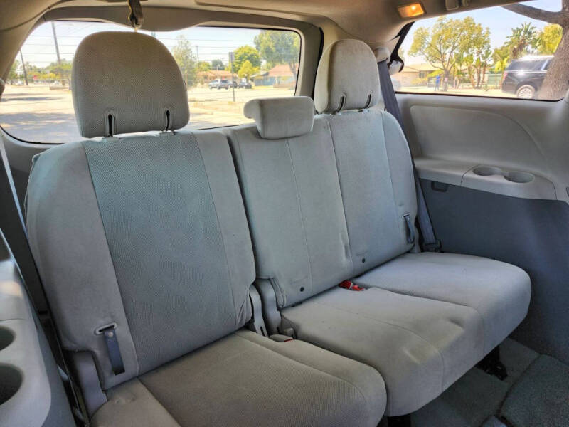 2012 Toyota Sienna