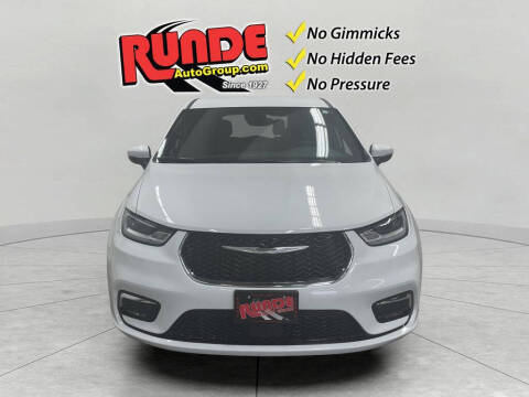 2023 Chrysler Pacifica Touring