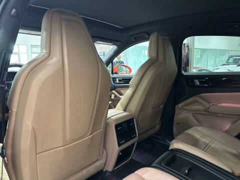 2021 Porsche Cayenne Coupe