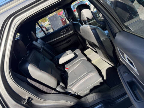 2016 Ford Explorer Sport