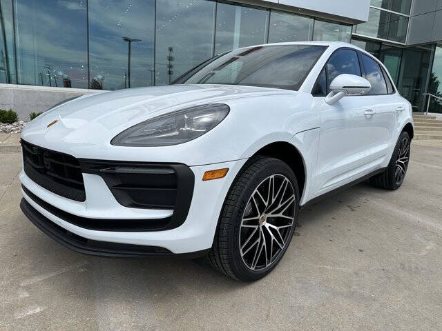 2025 Porsche Macan