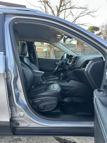 2019 Jeep Cherokee Latitude Plus