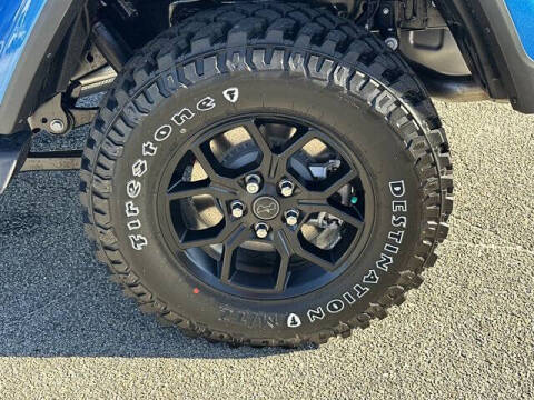 2025 Jeep Gladiator High Tide