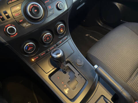 2013 Mazda MAZDA3 i Touring