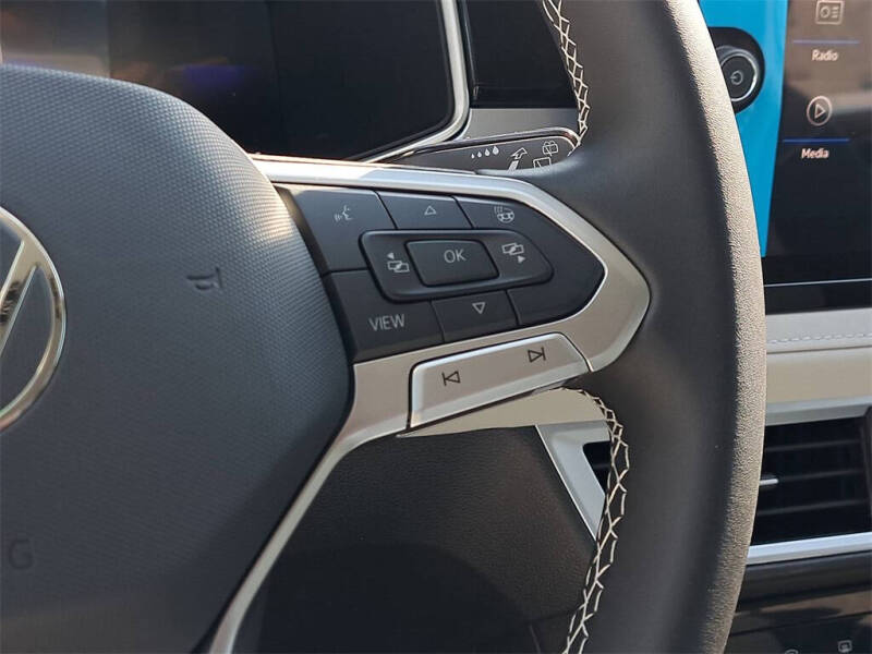 2026 Volkswagen Taos SE