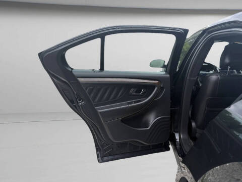 2015 Ford Taurus Limited