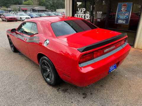 2014 Dodge Challenger SXT Plus