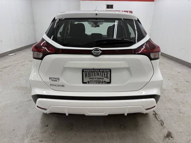 2023 Nissan Kicks S