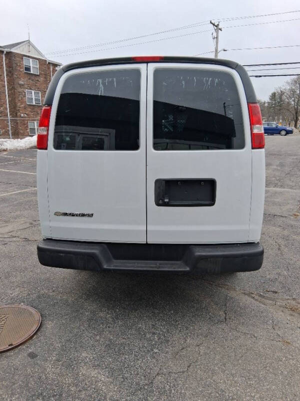 2019 Chevrolet Express 2500