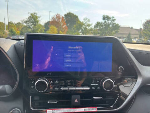 2025 Toyota Highlander Platinum