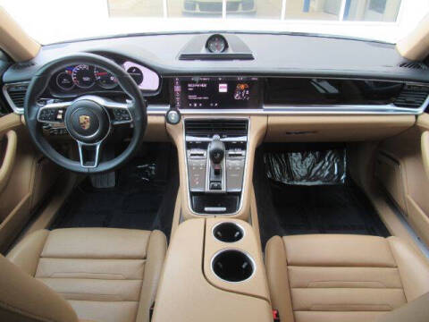 2019 Porsche Panamera 4