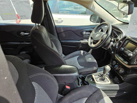 2014 Jeep Cherokee Sport