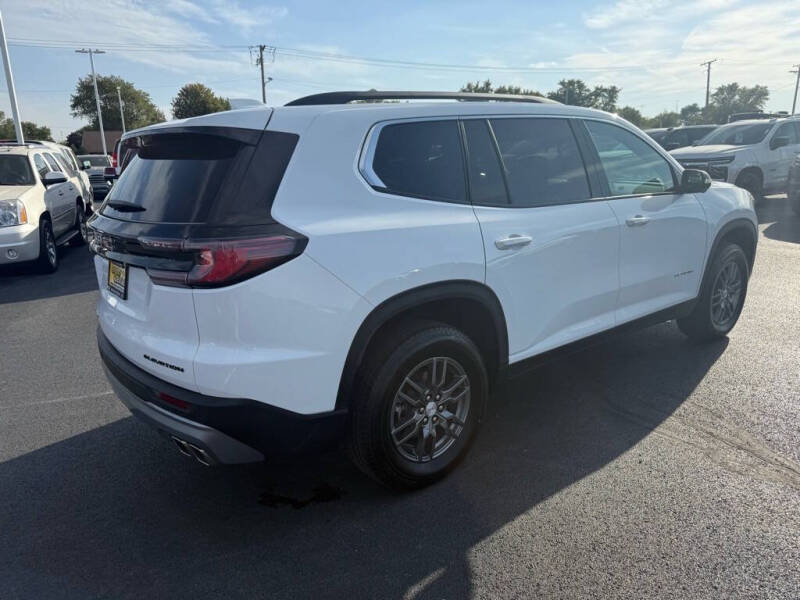 2025 GMC Acadia Elevation